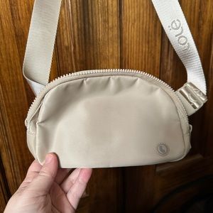 LOLE Belt Bag